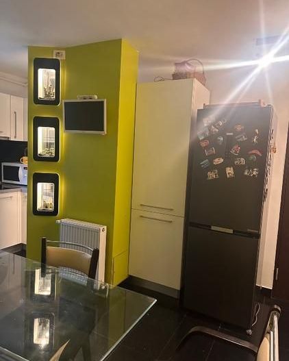 Apartament cu 3 camere, 2 băi, etaj 2, mobilat și utilat - Poză 5