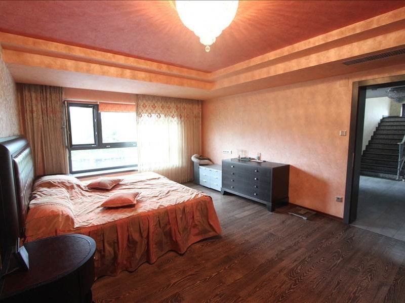 Casă / Vilă cu 7 camere în zona Lipovei - Poză 8