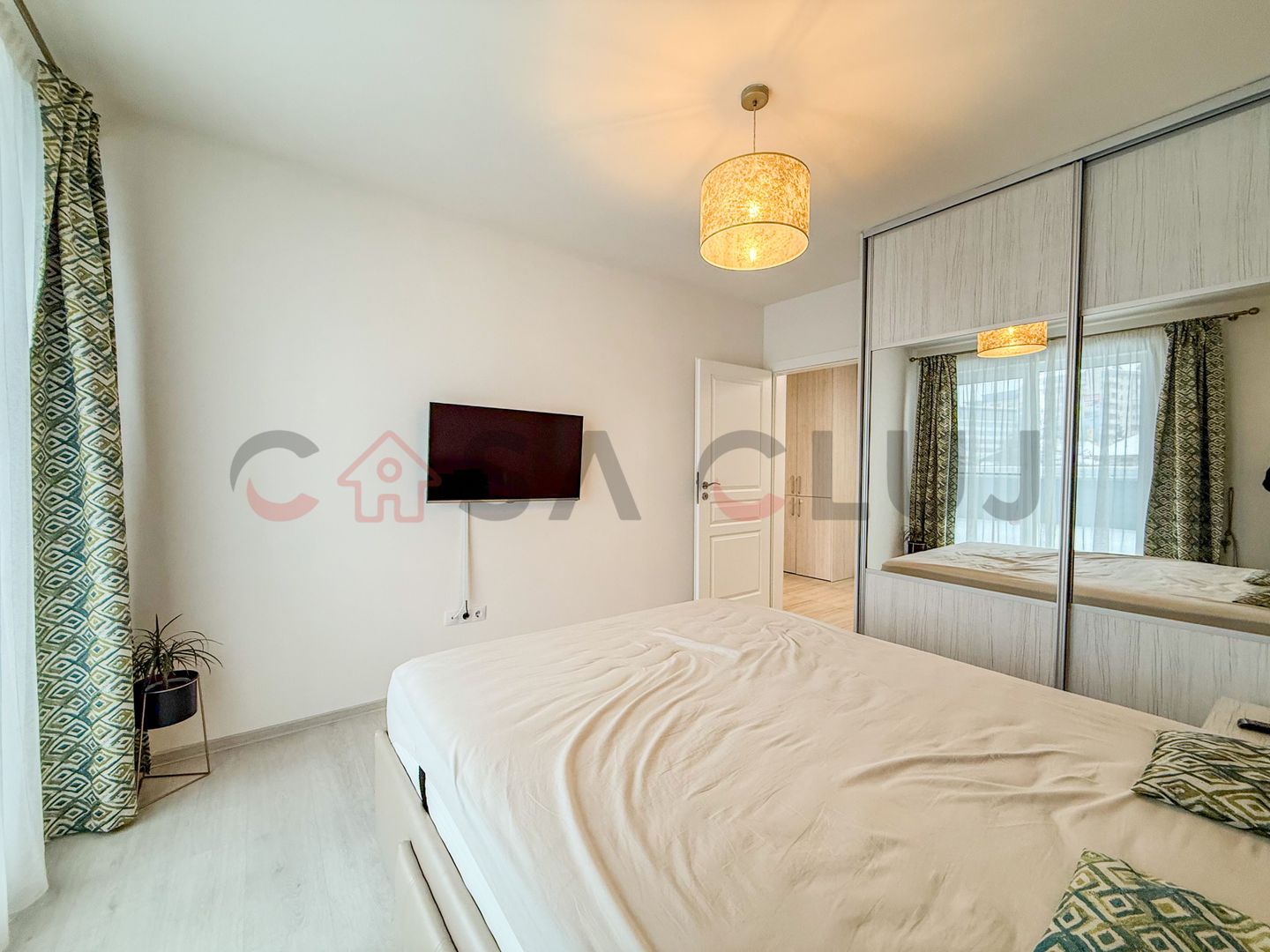 2 camere | Terasa 35 mp | Bloc nou cu lift | Andrei Muresanu - Poză 2