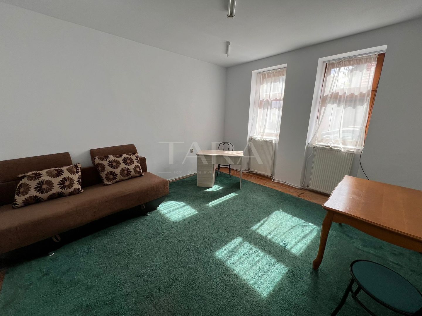 Apartament cochet în zona Gruia, cu autorizație pentru mansardare. - Poză 3