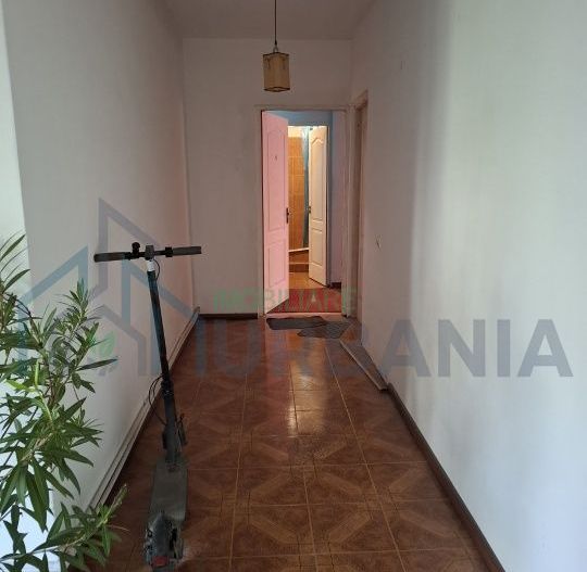 Garsonieră Tudor Vladimirescu intersecția bucsinescu - Poză 1