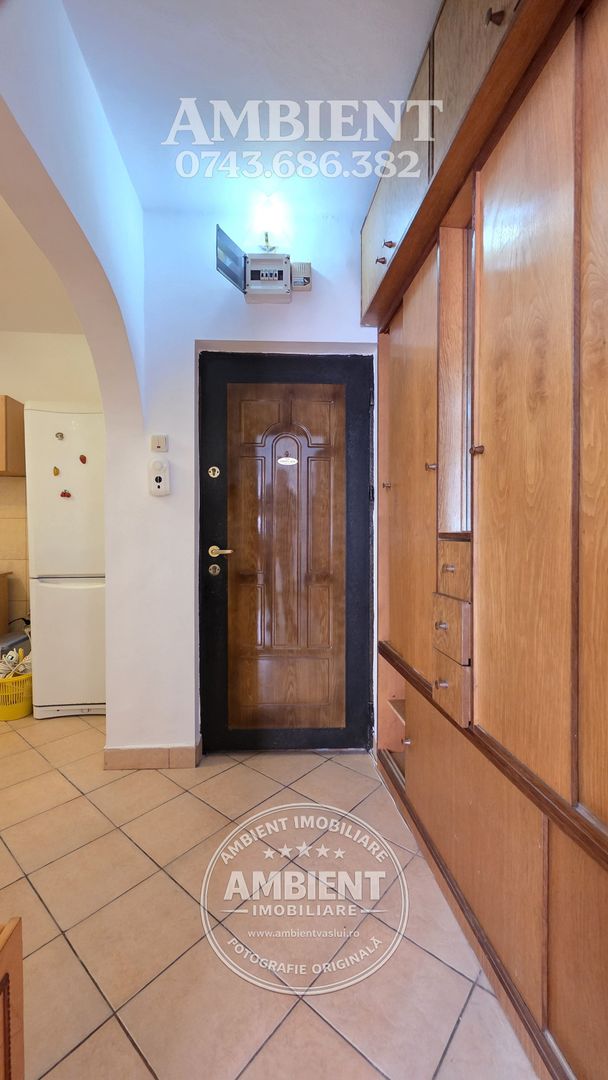 Apartament cu 2 camere, etaj 2, mobilat și utilat, VASLUI - zona ULTRACENTRAL; - Poză 6