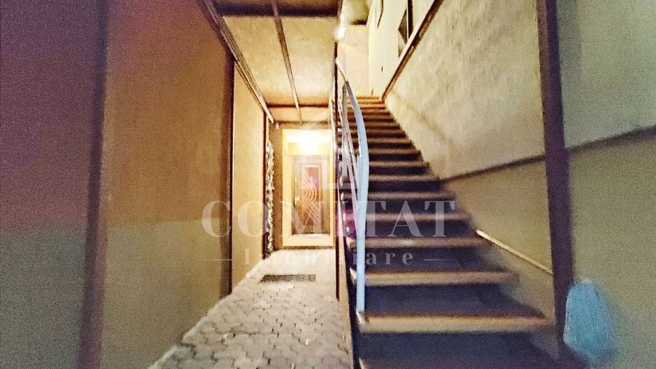 Apartament pe 2 niveluri idea pentru o familie - Poză 21
