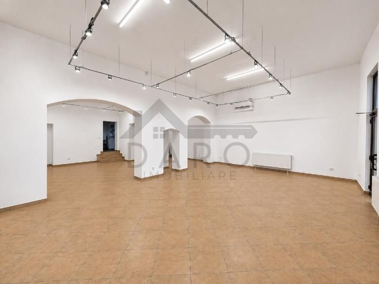 PRIMA ÎNCHIRIERE - Spațiu Comercial Ultracentral de 90mp - Poză 3