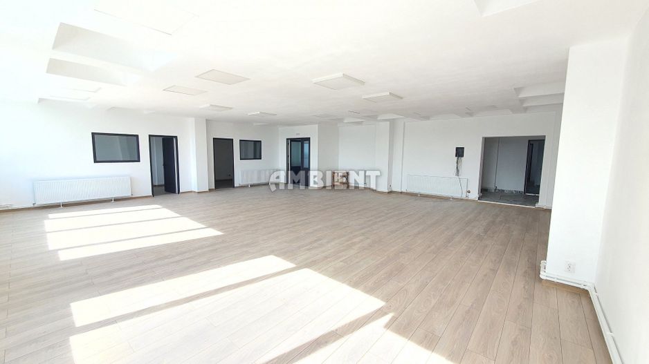 DE ÎNCHIRIAT - Spațiu comercial/birouri ULTRACENTRAL - 200 mp; - Poză 2
