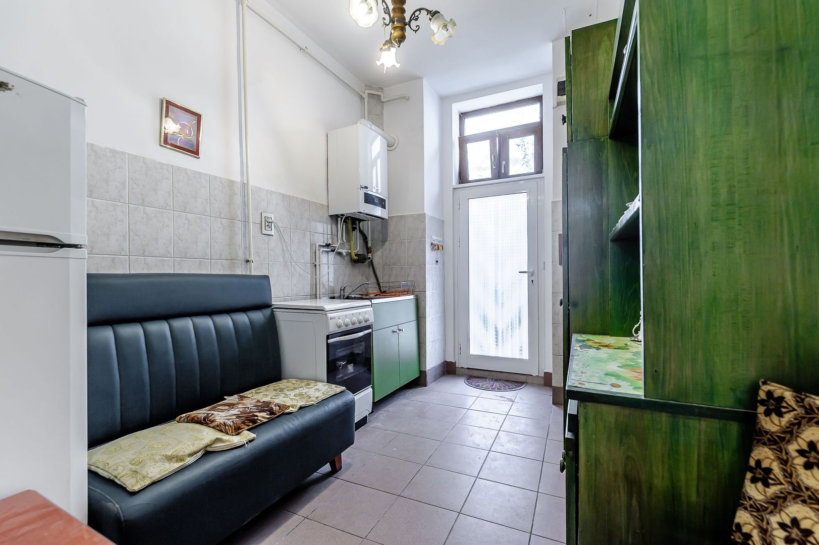 Apartament la parter, liniște și confort în centrul Aradului. - Poză 6