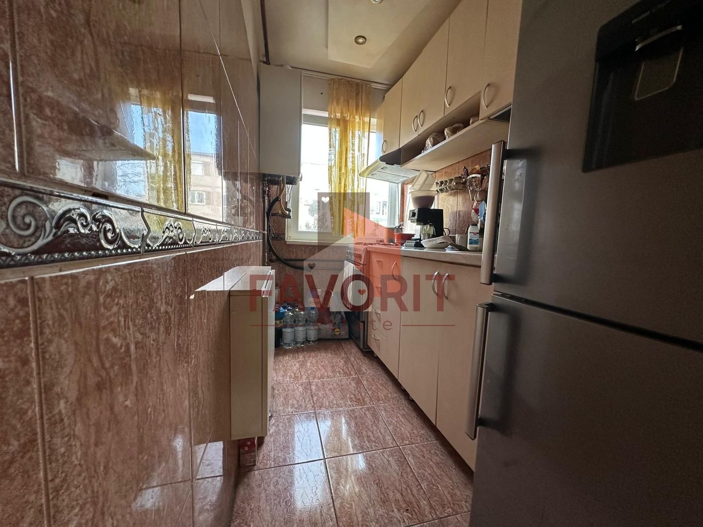 4 camere | etaj intermediar | centrala proprie | mobilat si utilat | boxa | - Poză 4