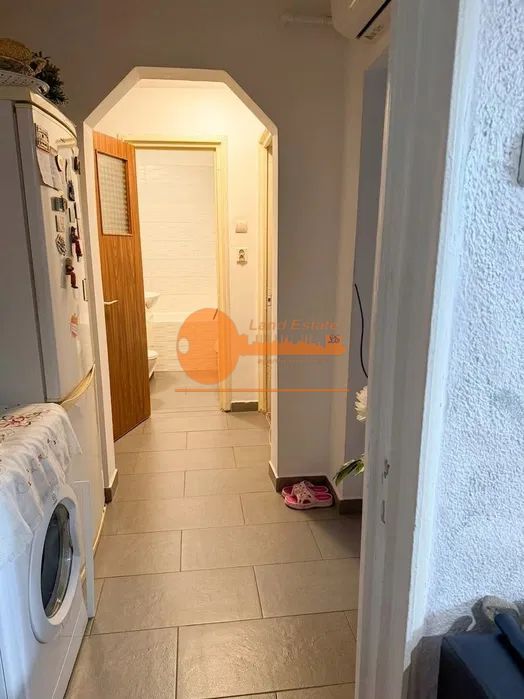 )Apartamnet cu 2 camere 5 minute de Metrou Lujerului( Centrala Proprie) - Poză 5