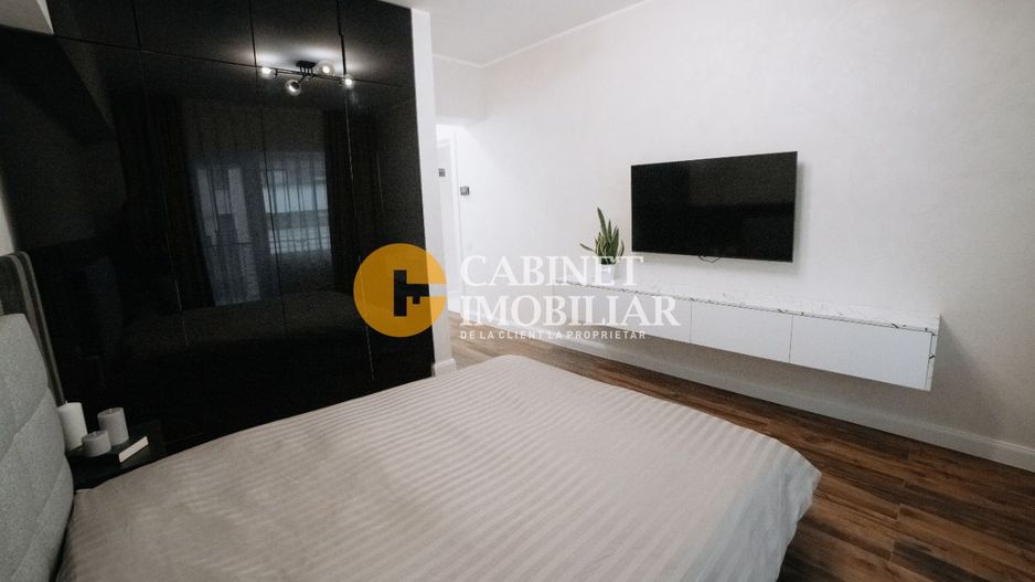 APARTAMENT 3  CAMERE SITUAT IN COPOU - Poză 5
