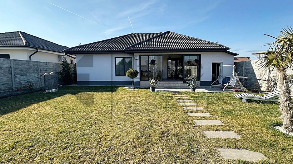 Casa cu 3 camere și teren 560 mp in Cartierul Episcopia din Oradea - Poză 12