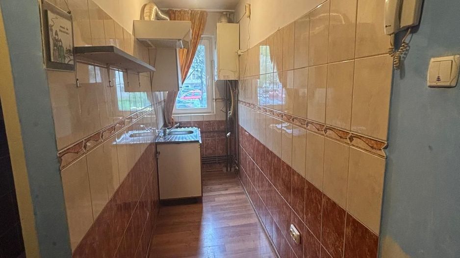 Apartament cu centrala proprie - Poză 5