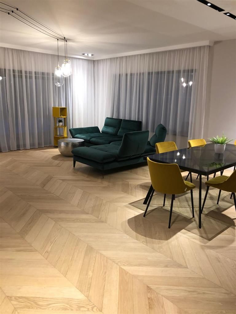 Vila cu arhitectura modera, intr- o oaza de liniste - Poză 2