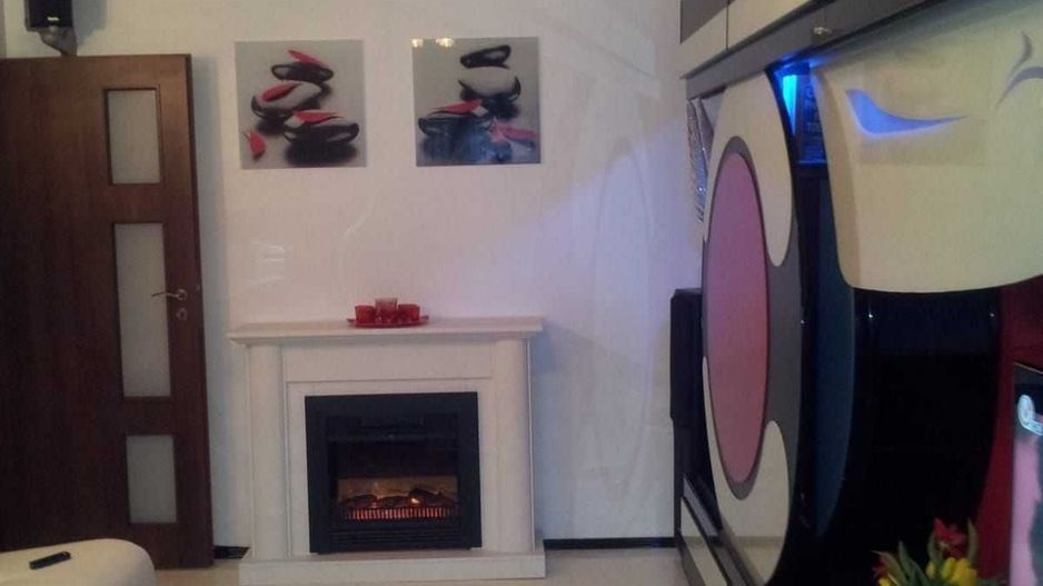 De închiriat apartament 3 camere Piata Sudului - Poză 2