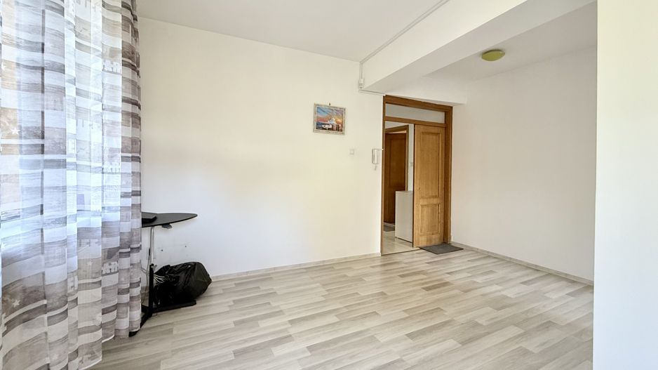 Casă practică, cu curte și parcare, în zona centrală - Parcul Carol - Poză 10