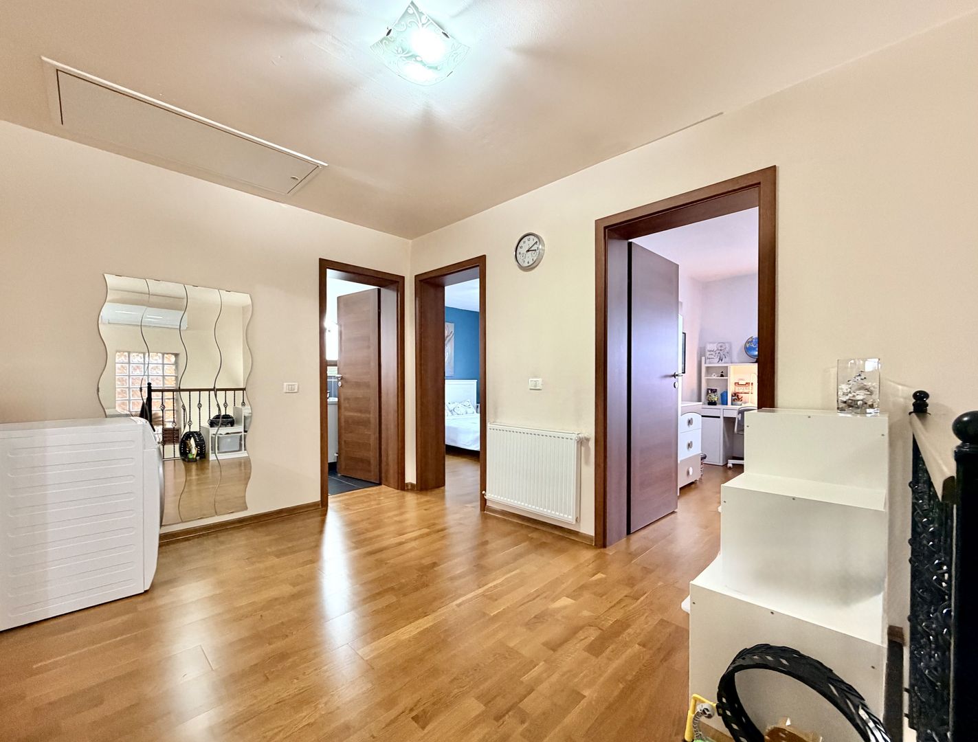 Cămin spațios, luminos și perfect echilibrat,  la 10 minute de centru - Poză 13