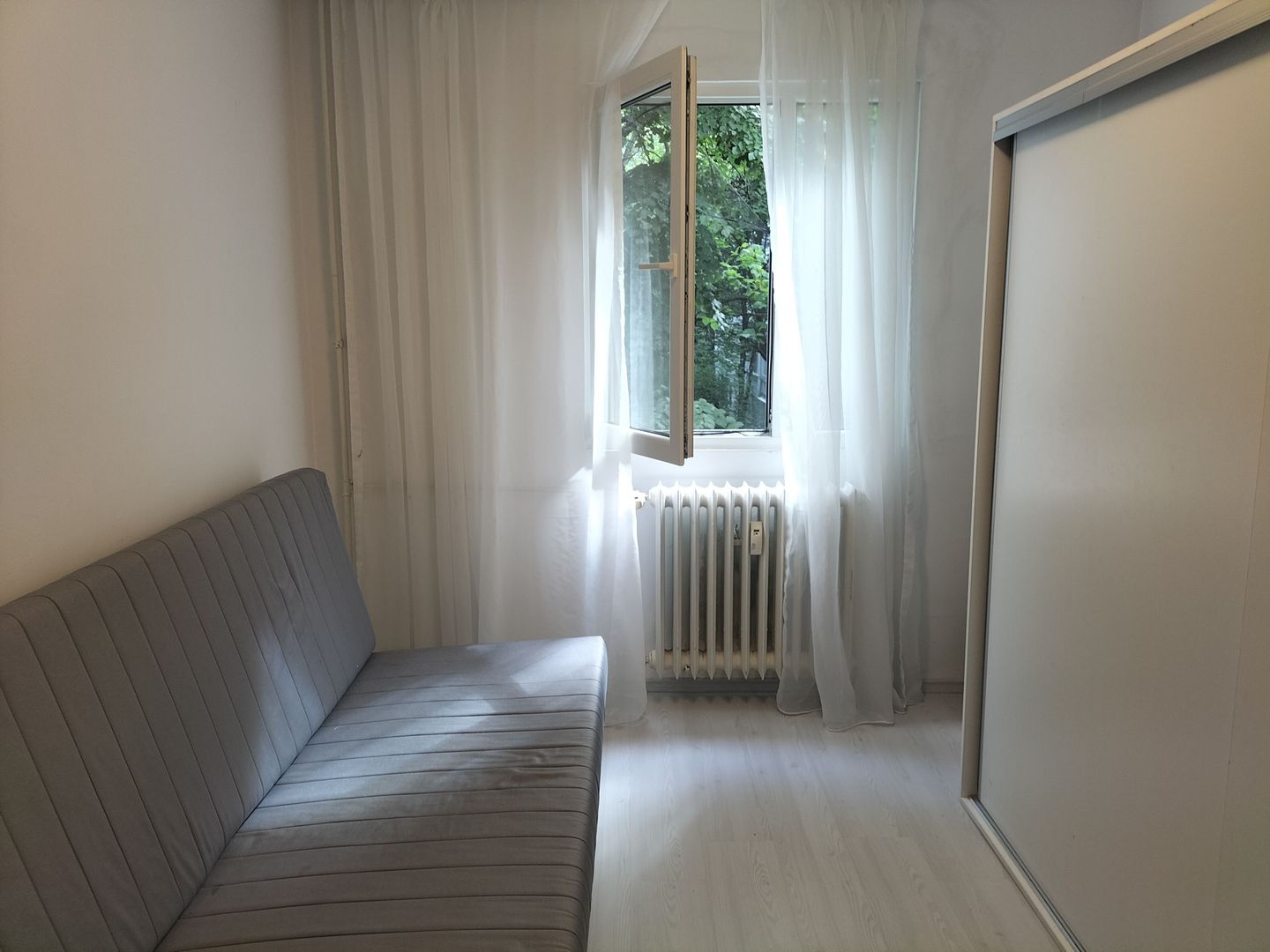 Apartament  Luminos 3 camere. Bld. Brancoveanu. - Poză 2
