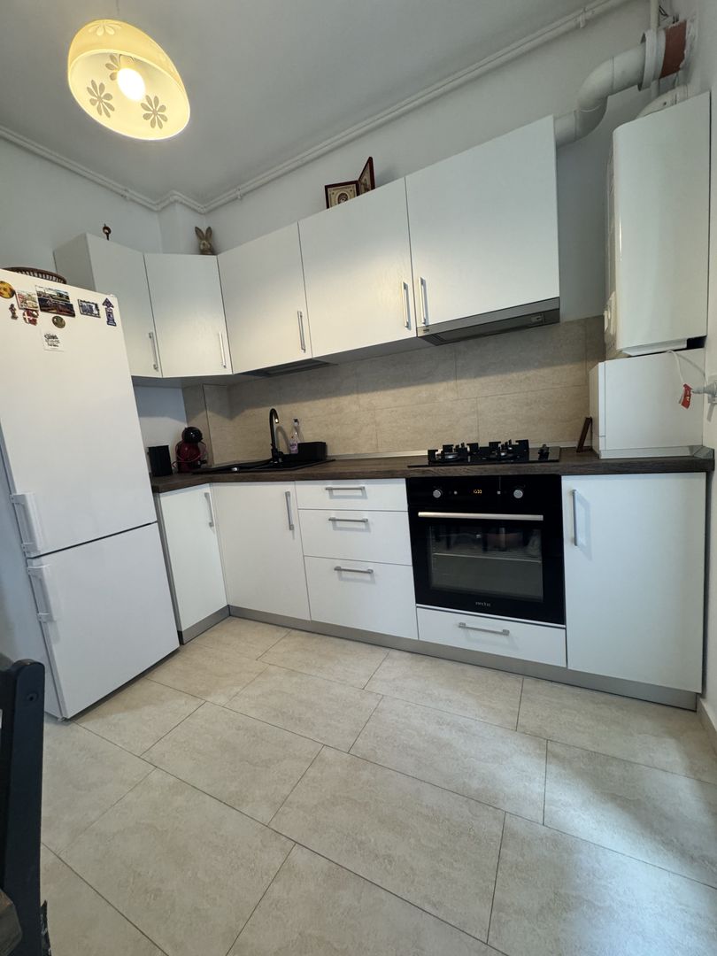 Garsoniera Drumul Taberei Brancusi Loc de Parcare - Poză 3