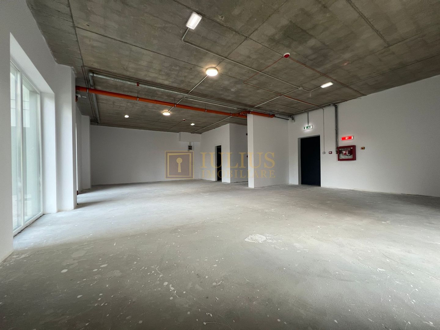 Spatiu 90mp utili; bloc nou, vad comercial ! Zona de nord - la bulevard. - Poză 7