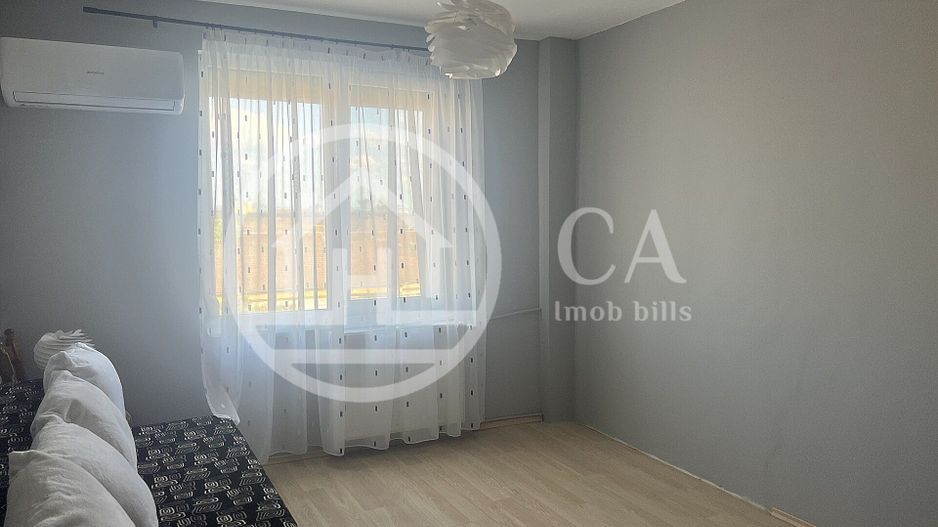 Apartament cu 4 camere de vanzare in Rogerius Oradea - Poză 12