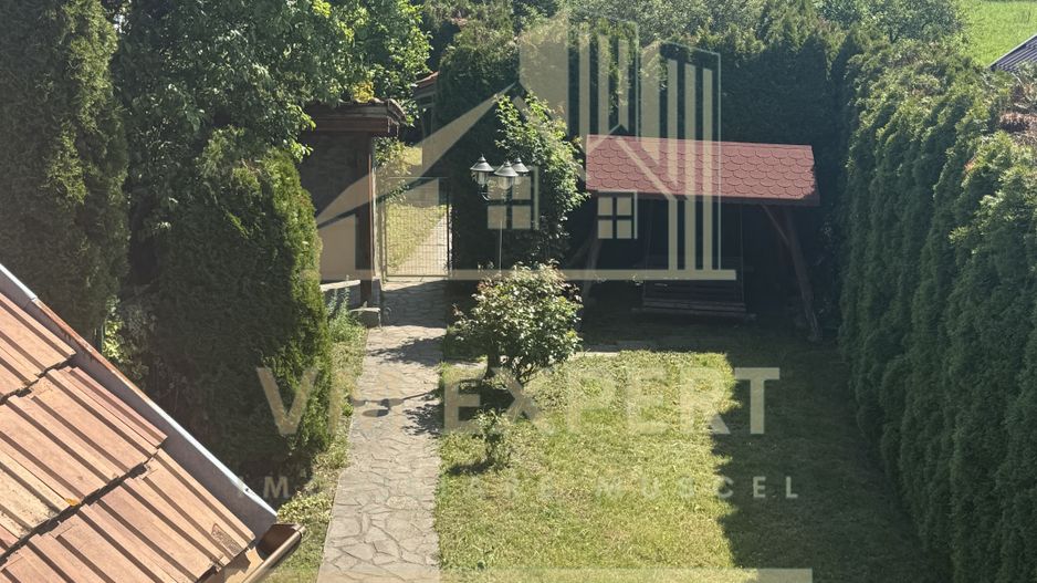 VILA 5 CAMERE, TEREN 4520 MP, LERESTI, ARGES - Poză 19