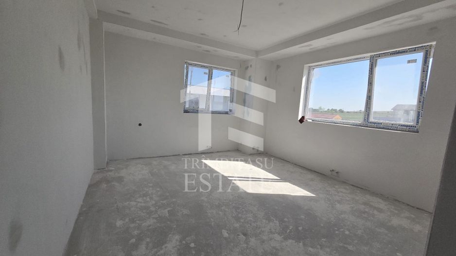 OVIDIU-POIANA- Vila tip duplex | terasa circulabila | gaz | curte - Poză 12