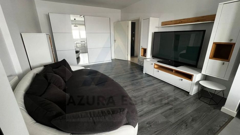 Apartament modern 2 camere etaj 3 lift si parcare pe Calea Surii Mici - Poză 1
