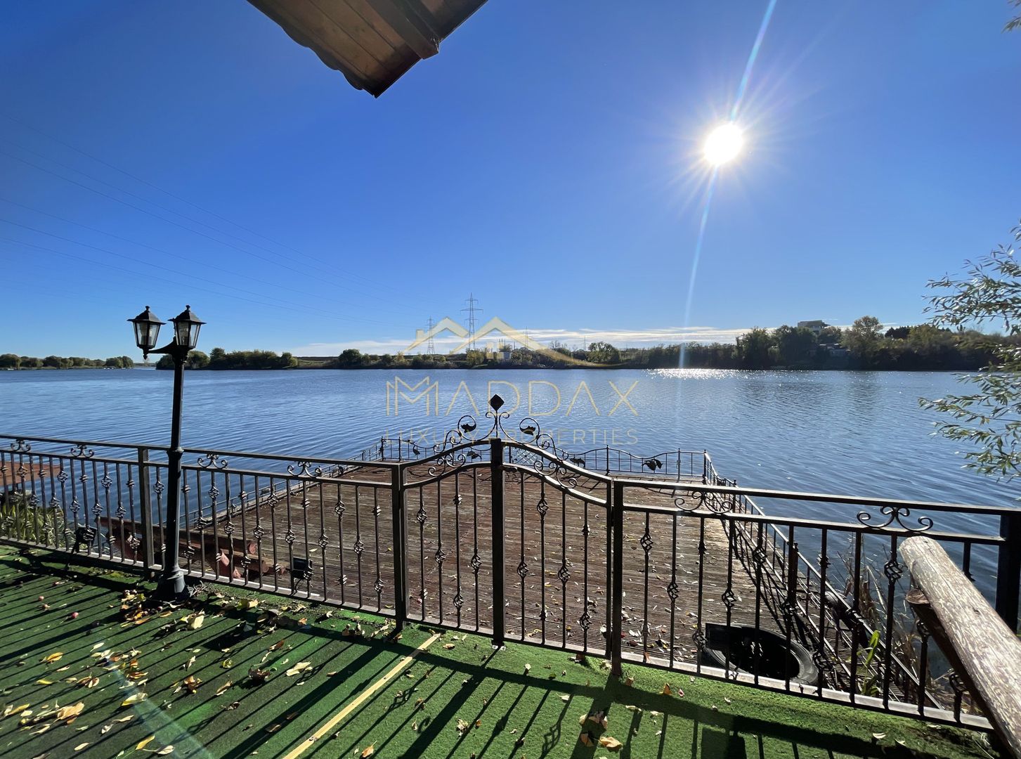 Vila 7 camere**Lake view**Ponton privat**Piscina**Teren 933 MP//Balotesti - Poză 32