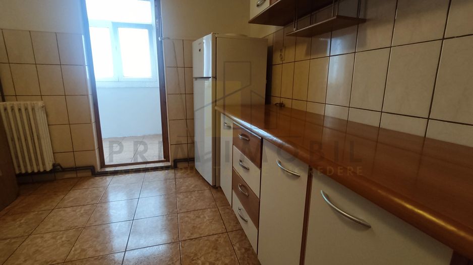 3 Camere, Decomandat Nicolina / Prima Statie din Podu Ros - Poză 10