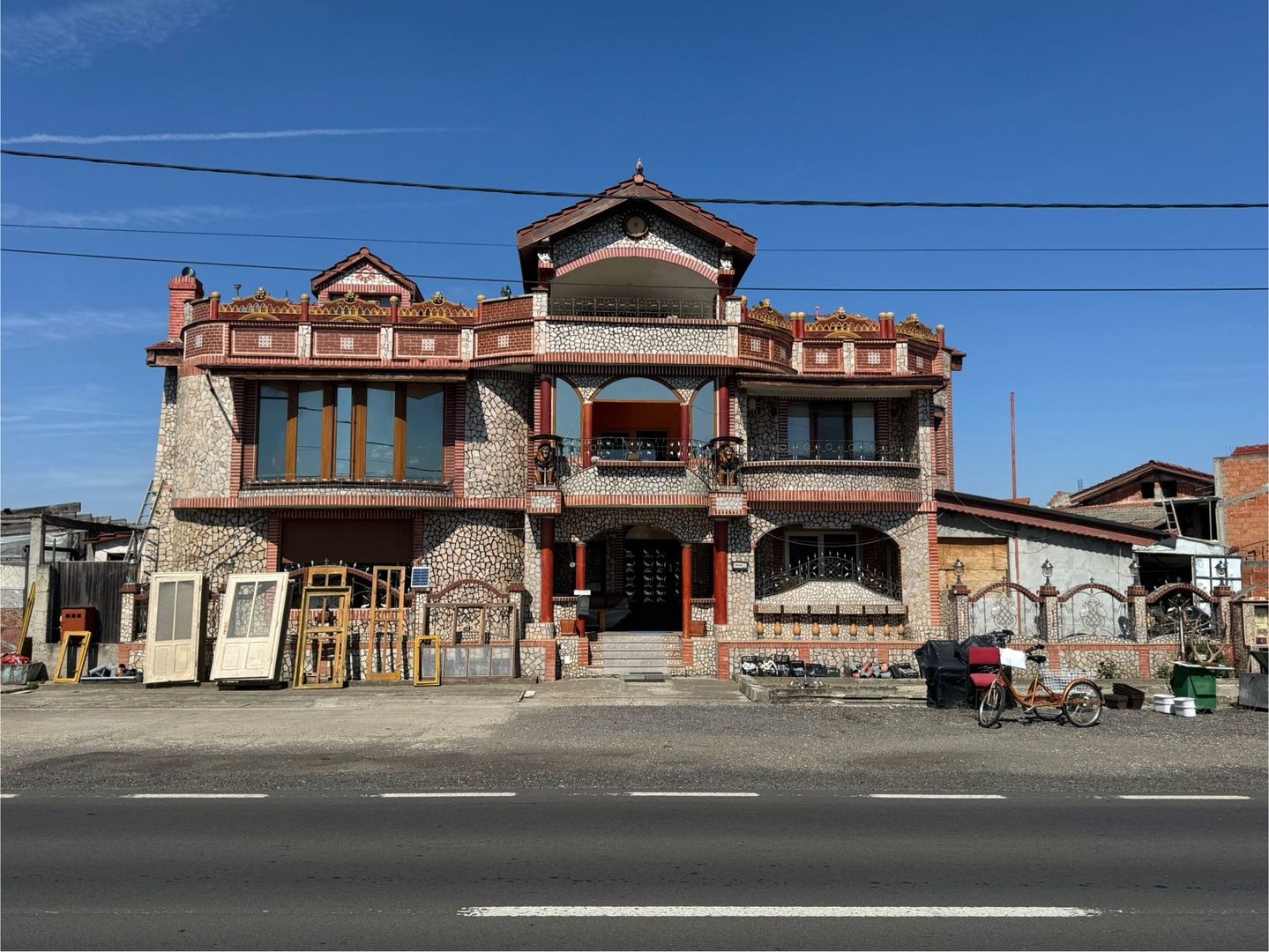 Casa Individuala Becicherecu Mic,P+E,8 Camere,6 Bai,Multiple Anexe - Poză 1