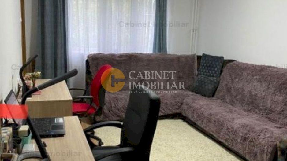 Apartament cu 3 camere - Etaj 2 - Mobilat/Utilat - Podu Ros - Poză 3