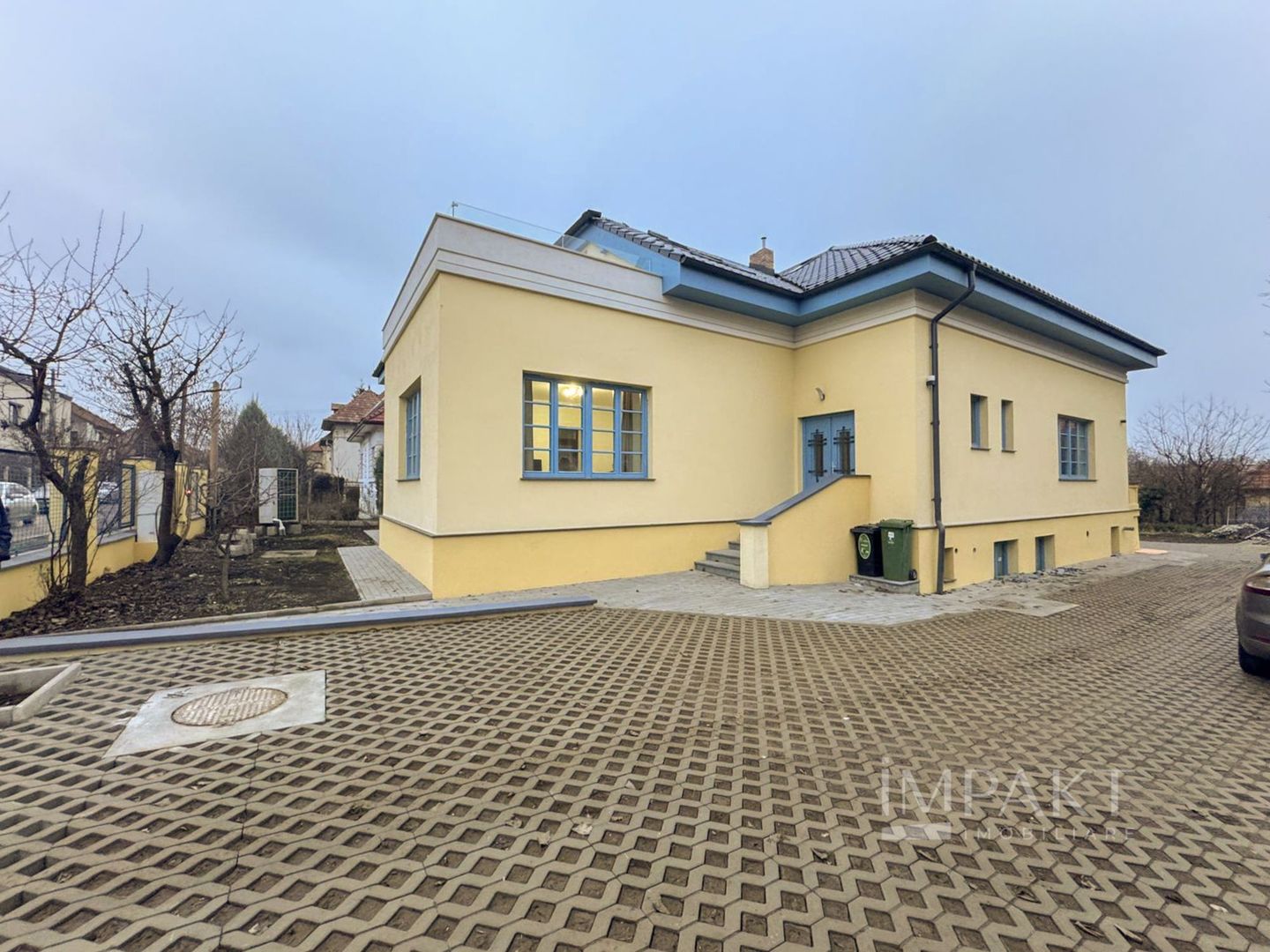 Vila impresionanta cu 12 incaperi in Andrei Muresanu - Poză 1