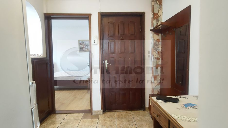 APARTAMENT 2 CAMERE DECOMANDAT PODU DE FIER UMF - Poză 3