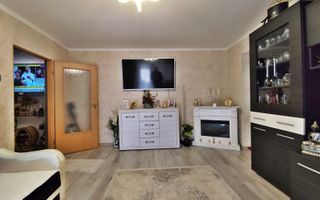 Apartament 2 camere, 51 mp, parcare, zona Nufarul, Oradea - vanzare - Poză 2