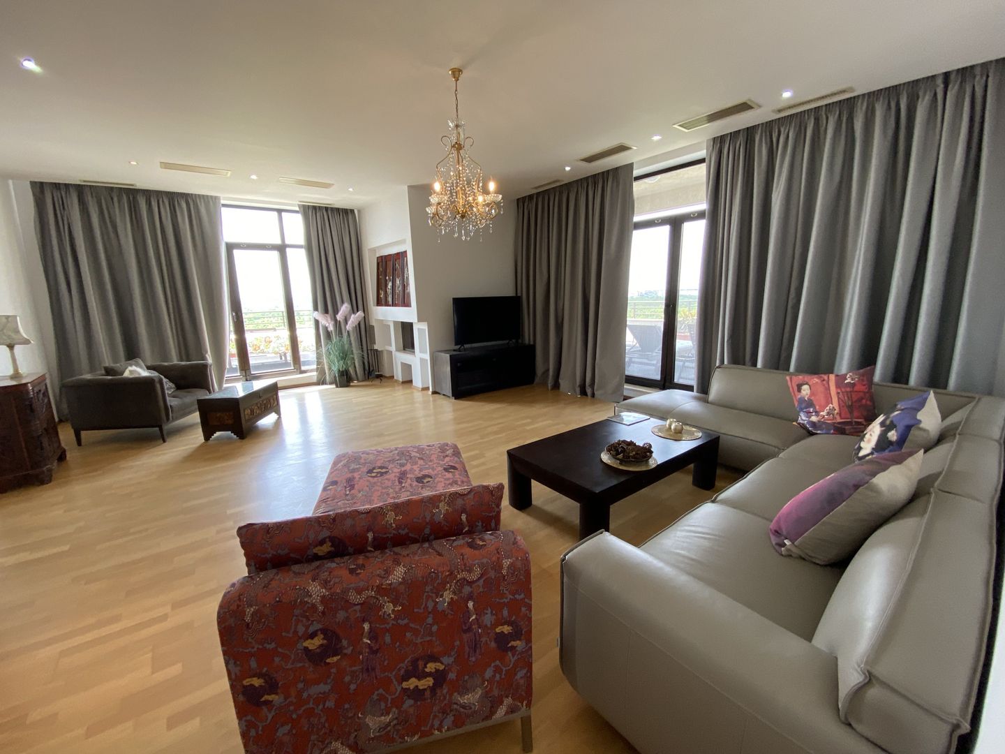 Penthouse 5 camere 250 mp lângă Ambasada SUA , zona Băneasa București - Poză 6