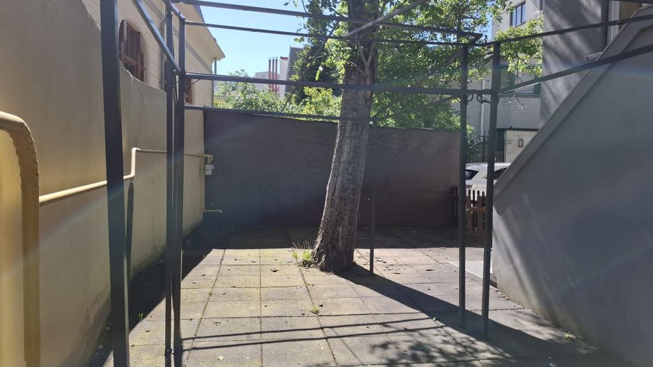 URGENT!,  PARCARE DEDICATA,CURTE EXCLUSIVA, MANSARDA BONUS, NEGOCIABIL - Poză 3