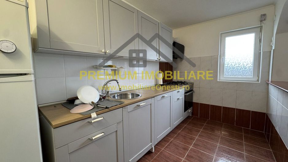 Casa de inchiriat in Onesti | Curte, Foisor, toate utilitatile - Poză 6