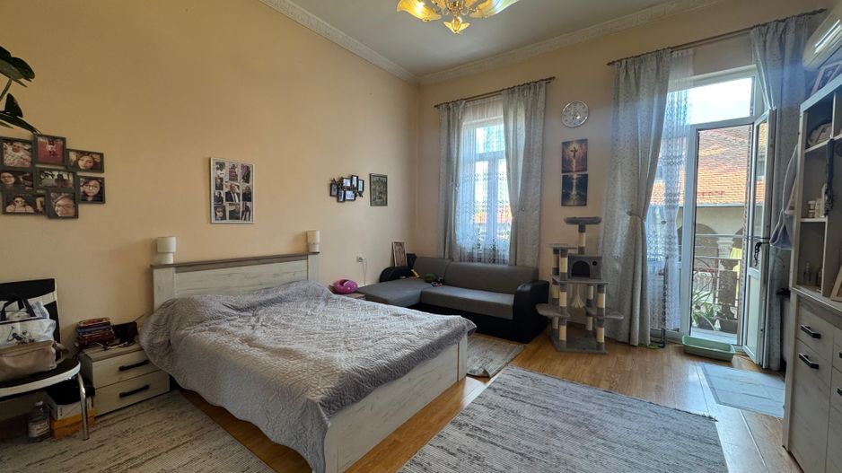 PROPRIETATE INTERBELICA 4 CAMERE+ GARSONIERA + BOXE || PIATA VICTORIEI - Poză 2