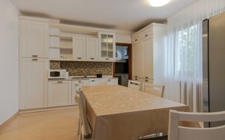 Ap spatios 4 camere, garaj, Andrei Muresanu, zona strazii Trifoiului - Poză 7