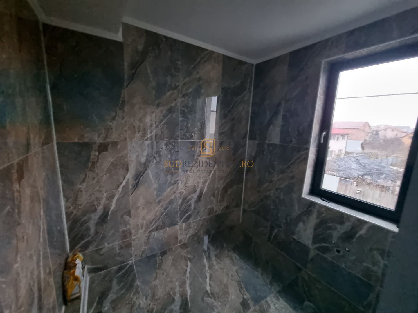 Casă spațioasă de vânzare – Sector 4, Metrou Aparatorii Patriei - Poză 7