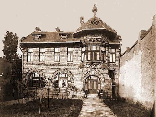 De Vanzare Apartament 3 camere in Vila Istorica p-ta Victoriei Buzesti - Poză 8