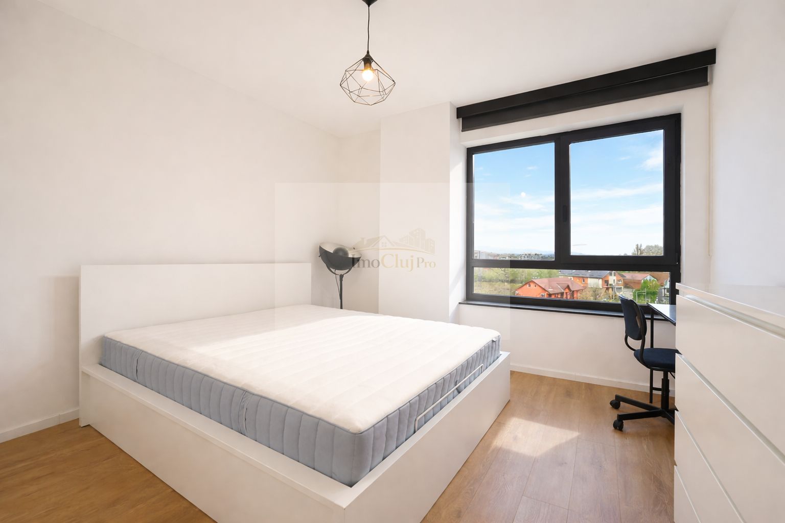 Inchiriere 2 camere | Semicentral | Parcare | - Poză 6