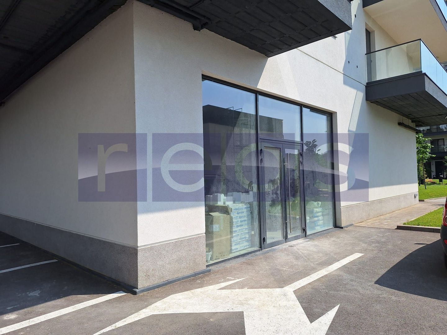 SPAȚIU COMERCIAL DE ÎNCHIRIAT 90,5 MP | ZONA LOCUITĂ INTENS | VULCAN RESIDENCE - Poză 1