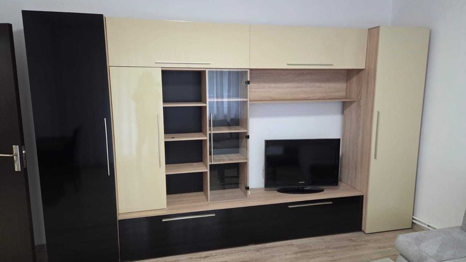 Spitalul Județean | 3 Camere Decomandate | Etaj 1 | Centrală Proprie | Renovat - Poză 5