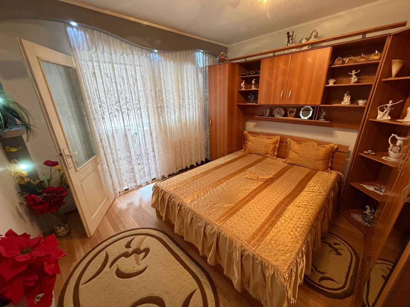 Apartament 2 camere, decomandat  - Cugir - Poză 1