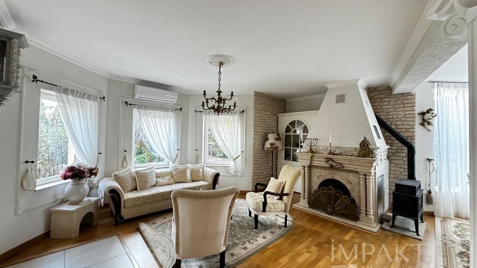 Casa individuala cu 5 camere si gradina in Colonia Sopor - Poză 1