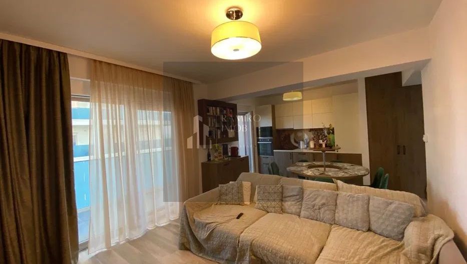 Apartament  3 camere decomandat 91 mp/Mamaia Nord/ Vedere la mare - Poză 2