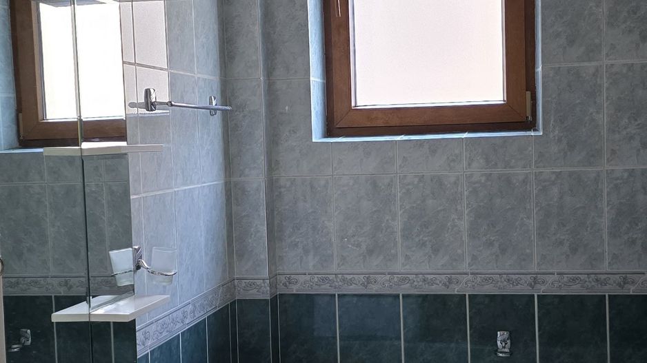 Apartament 3 camere decomandat  Hala Traian - Poză 5