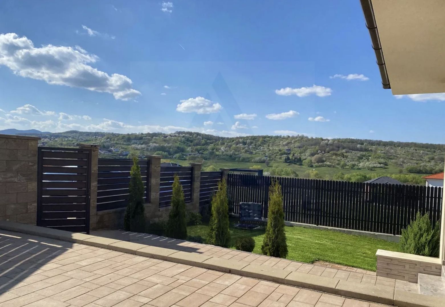 Casa ultrafinisata 199 mp utili garaj si teren 410 mp in Cisnadioara - Poză 5