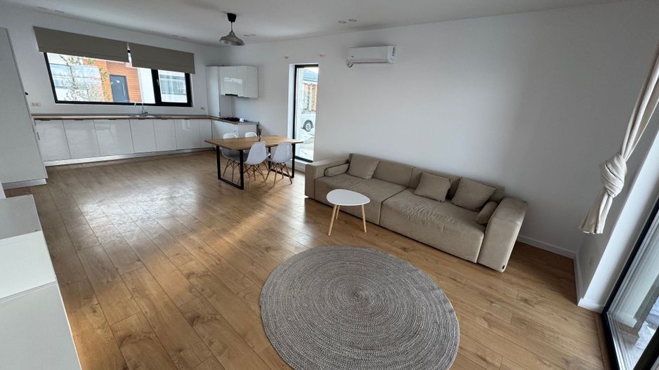 Casa pe parter Tunari, curte 330m, MOBILATE si UTILATE - Poză 2