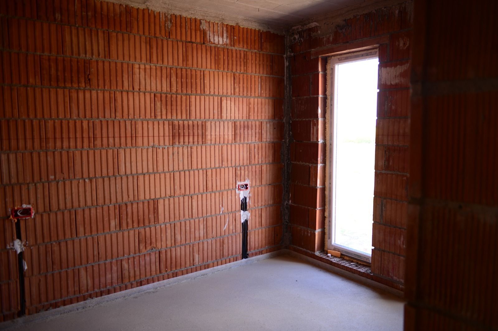 Sanandrei, Duplex pe PArter , 3 Dormitoare, 2 bai, Dresing, Perete Dublu - Poză 11